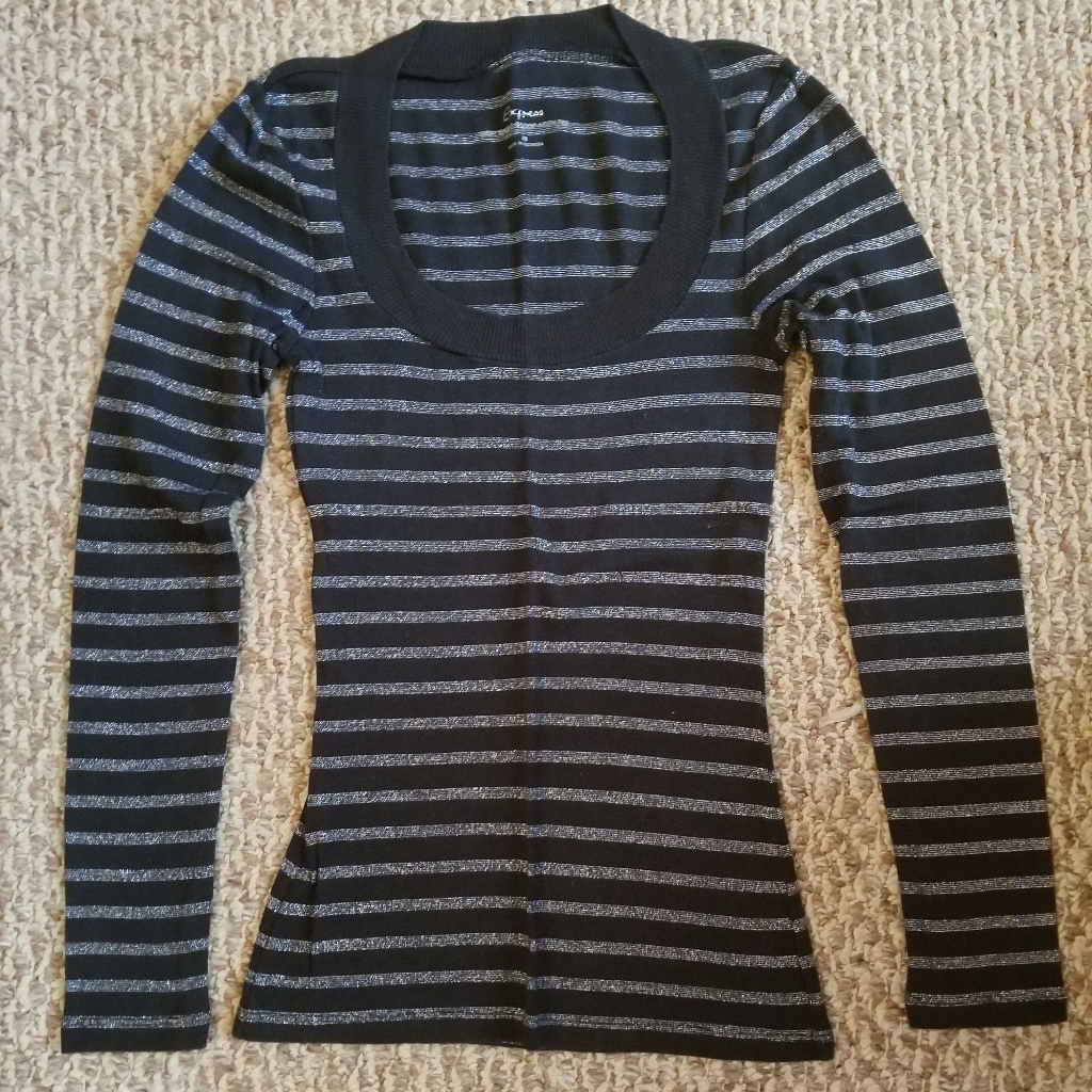 Express Thin Sweater/Tee